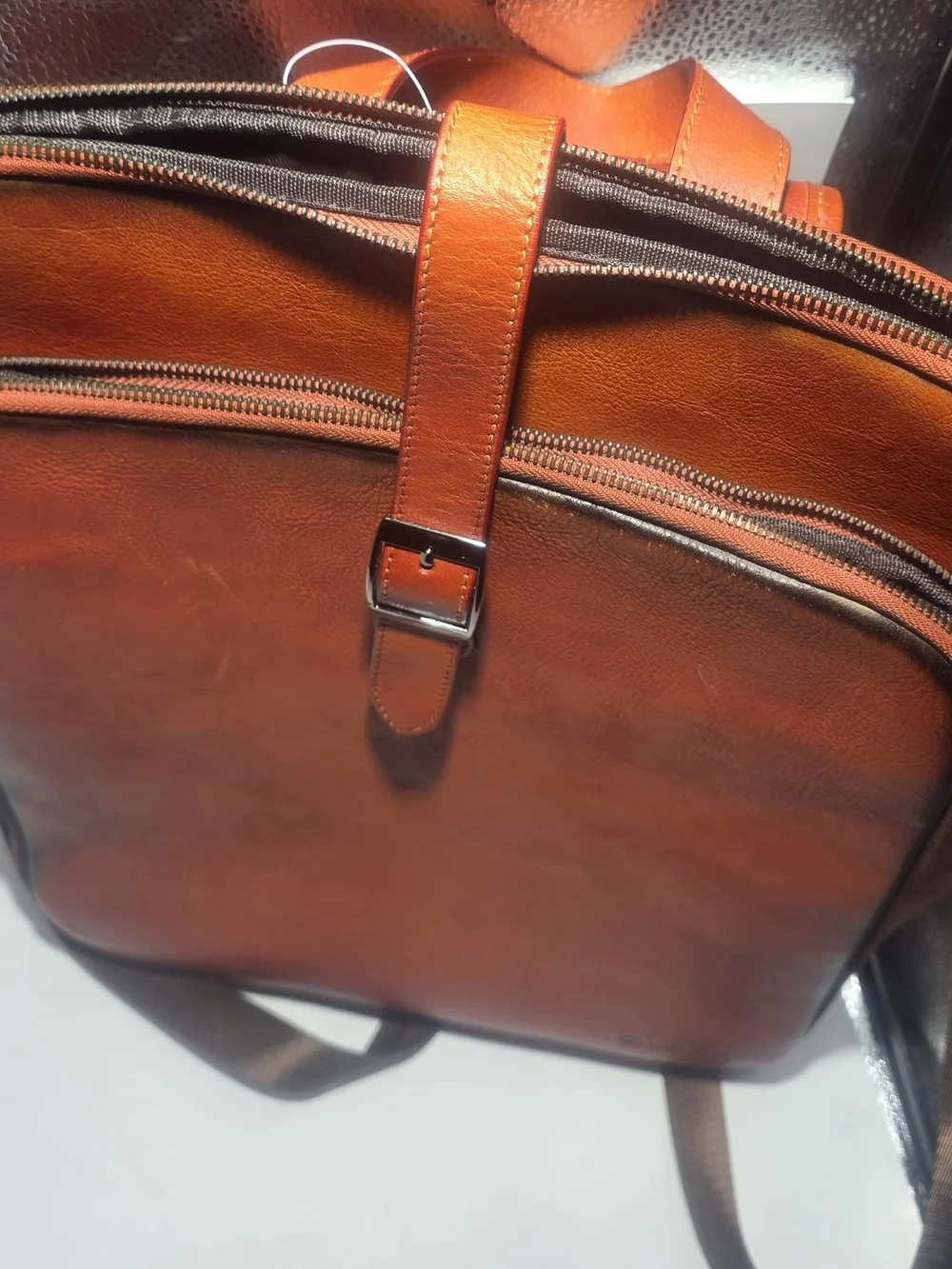 Cluci brown leather